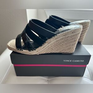 New VINCE CAMUTO Camuto Black Leather Sandals Wedge Espadrille Size 9-NIB